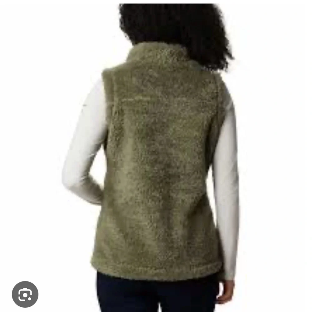 EUC Columbia Winter Pass Sherpa Vest - small - Picture 2 of 13